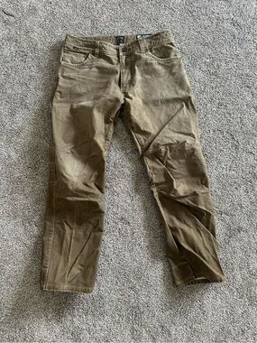 KUHL Men's Olive Casual or Work Pants Classic Straight Fit Utility